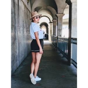 Meet your Posher, Cristen